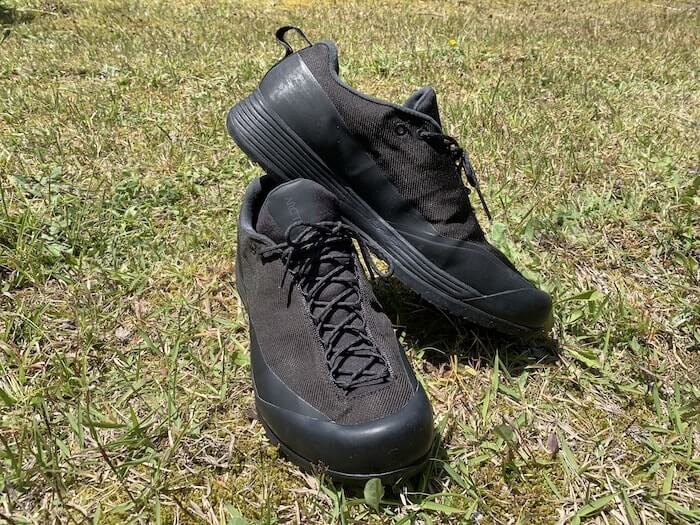 ARC'TERYX コンシール FL2 GTX レザーGORE-TEXスニーカー - スニーカー