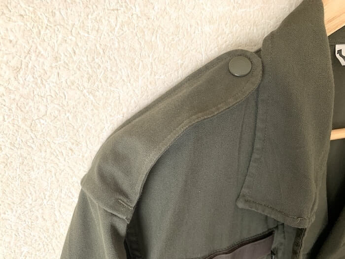 本物のミリタリジャケット フランス軍 F1ジャケット 肩章ベース